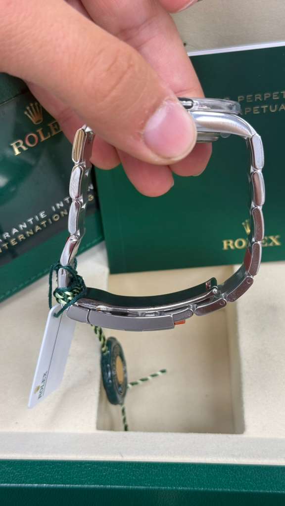 Rolex Oyster Perpetual 41 – Lavender Dial (Ref. 134300) | 2026 | Complete Set | Brand New
