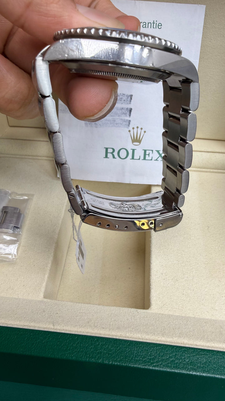 Rolex Submariner Black Dial on Oyster 16610LN Papers 2006