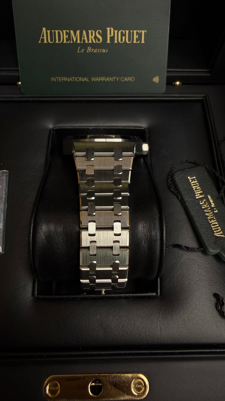 Audemars Piguet Royal Oak Selfwinding Slate Grey Dial on Bracelet 15500ST.OO.1220ST.02 Complete 2020