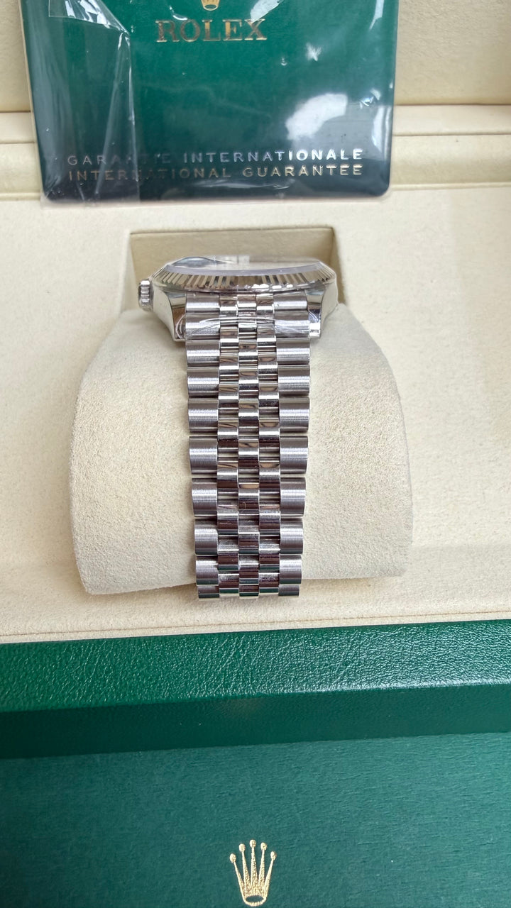 Rolex Datejust 36 Aubergine Purple Diamond Roman Vi And Ix Dial on Jubilee 126234 Card 2025