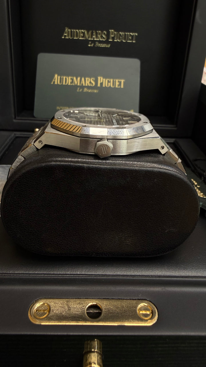 Audemars Piguet Royal Oak Selfwinding Slate Grey Dial on Bracelet 15500ST.OO.1220ST.02 Complete 2020
