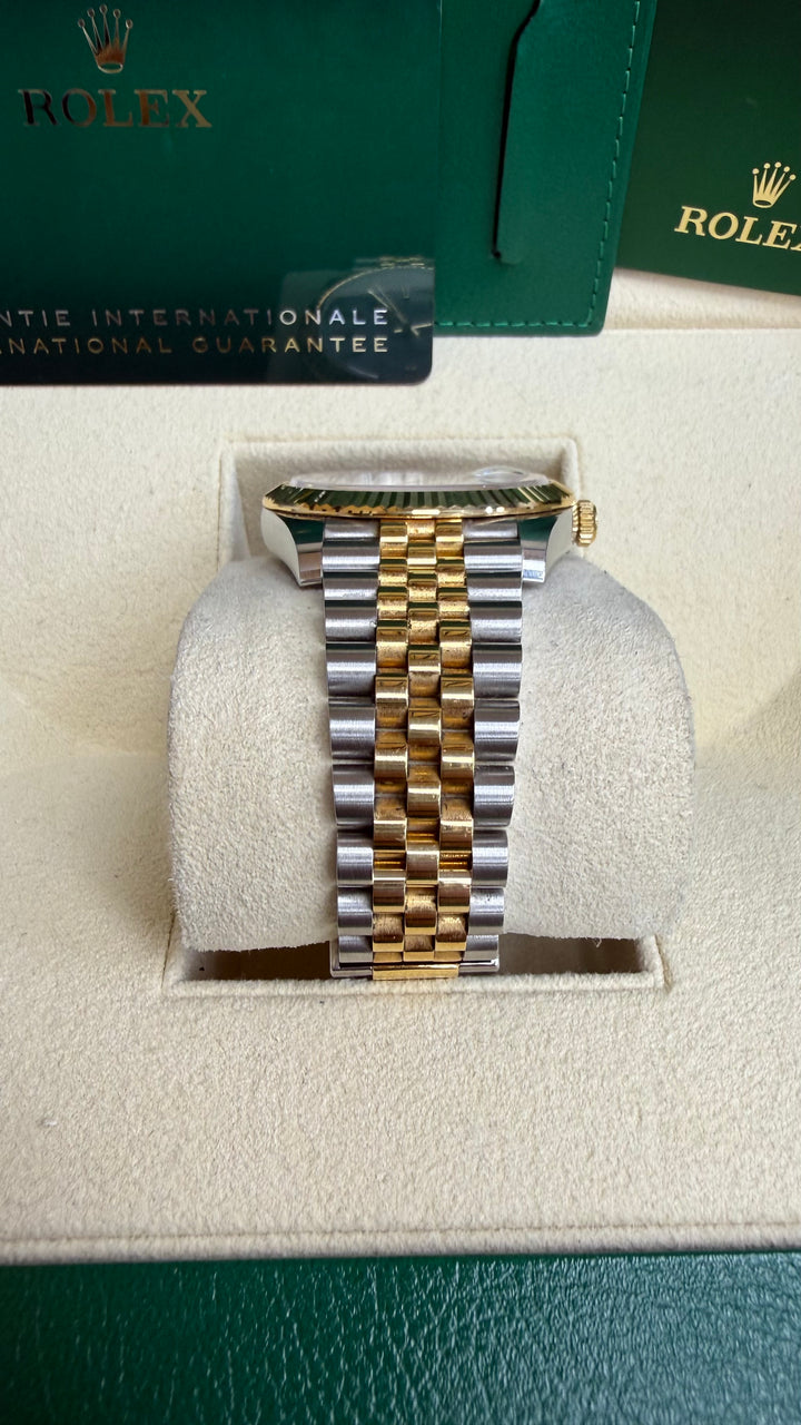 Rolex Datejust 41 White Index Dial on Jubilee 126333 Card 2023