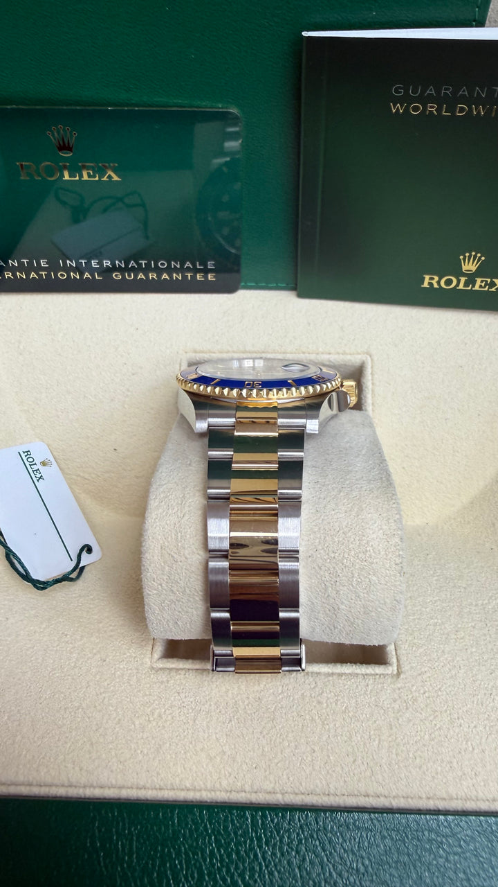 Rolex Submariner Blue Dial on Oyster 126613LB Card 2021