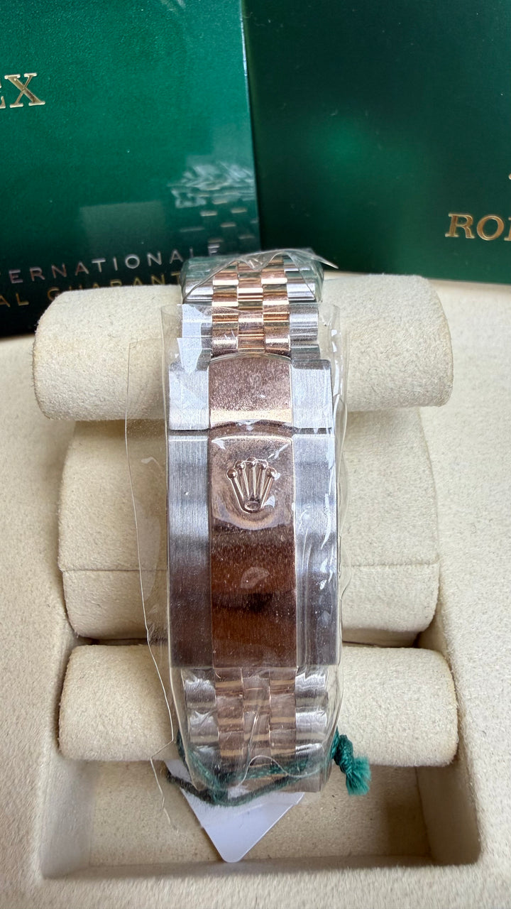Rolex Datejust 41 Slate Gray Green Roman Dial on Jubilee 126331 Card 2023