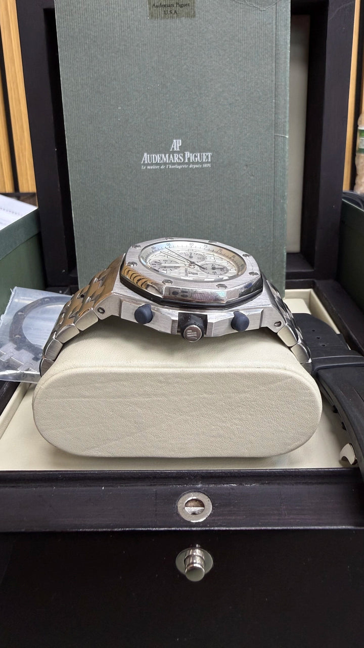 Audemars Piguet Royal Oak Offshore White Dial on Rubber Strap/Stainless Steel STRAP 25940SK.OO.D002CA.02.A Complete 2006