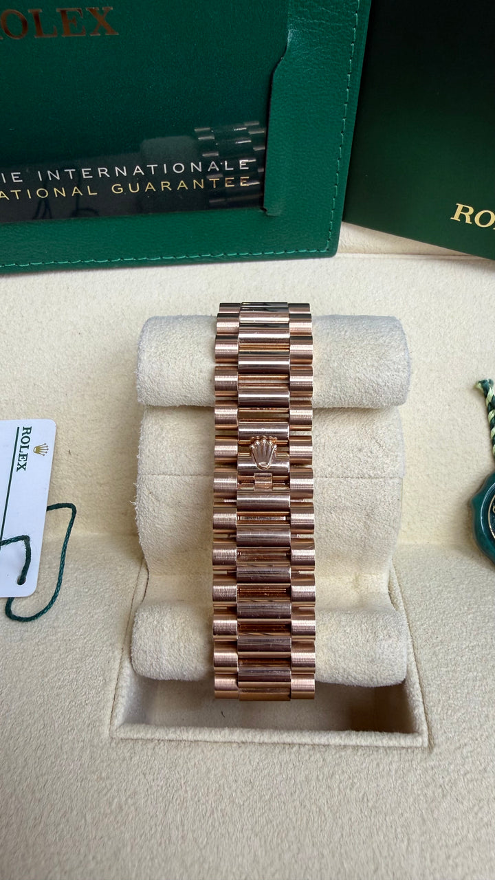 Rolex Day-Date 40 Olive Green Roman Dial on President 228235 Complete 2021