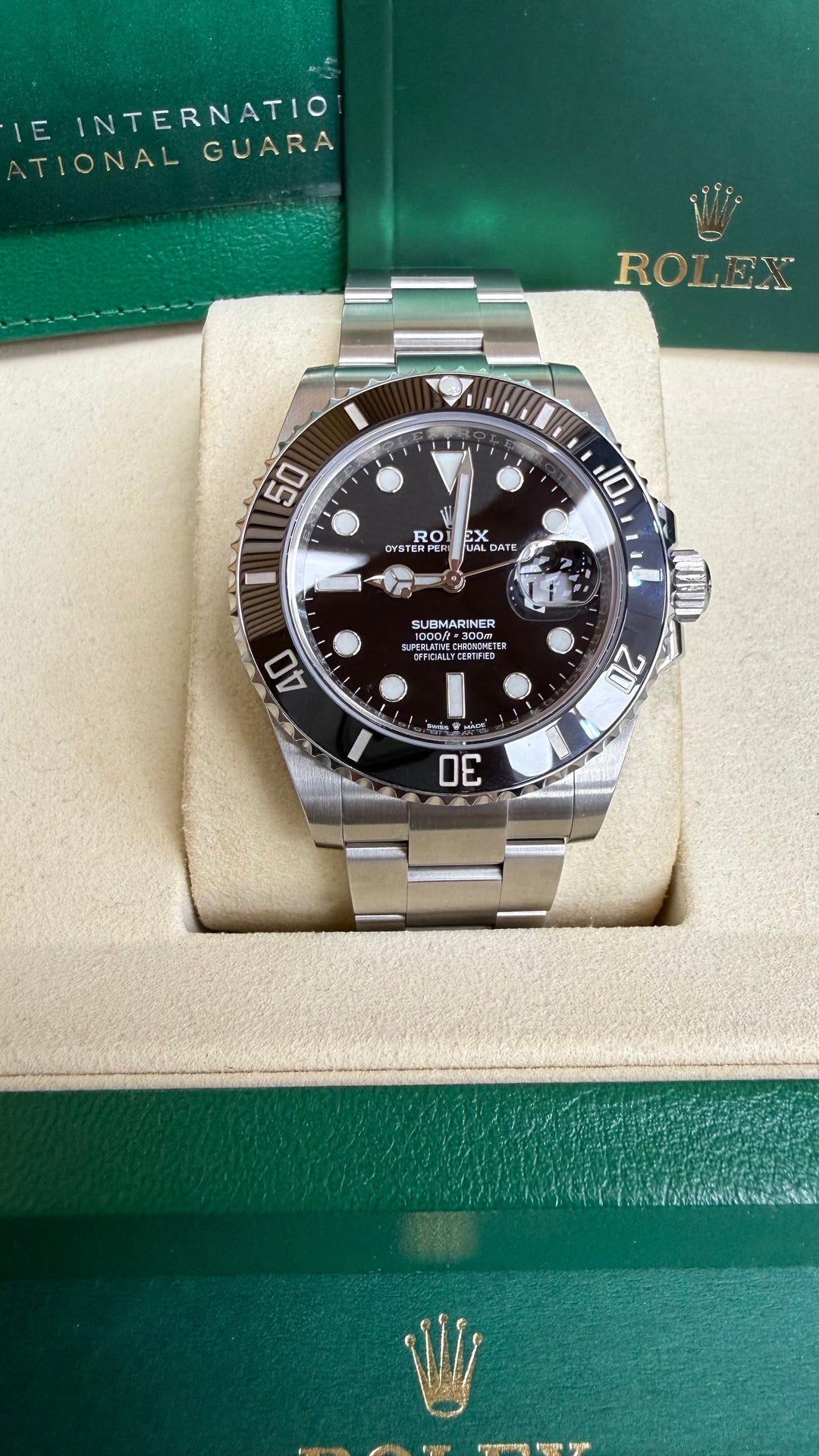 Rolex Submariner Black Dial on Oyster 126610LN 2022