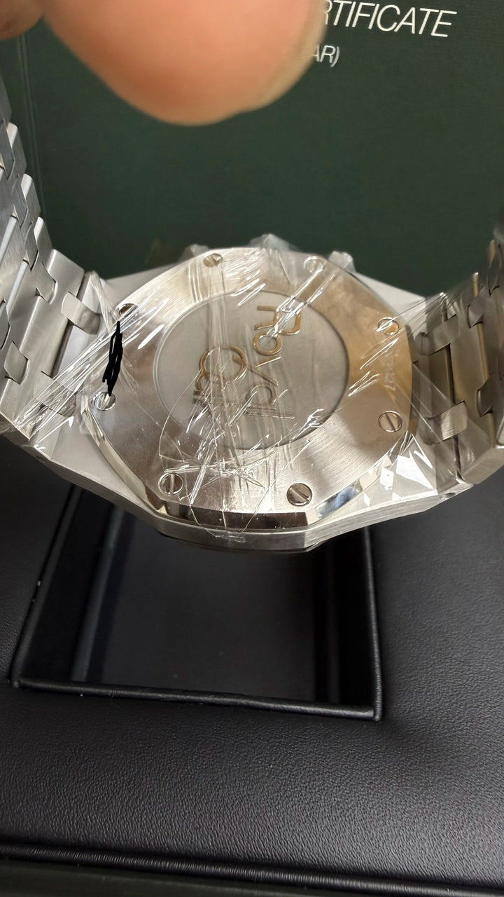Audemars Piguet Royal Oak Chronograph Blue Dial on Bracelet 26320ST.OO.1220ST.03 Papers 2012