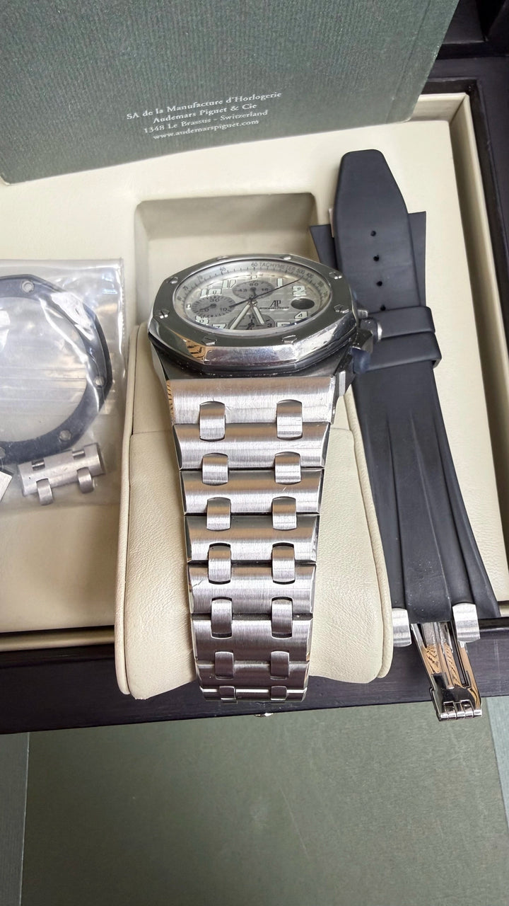 Audemars Piguet Royal Oak Offshore White Dial on Rubber Strap/Stainless Steel STRAP 25940SK.OO.D002CA.02.A Complete 2006