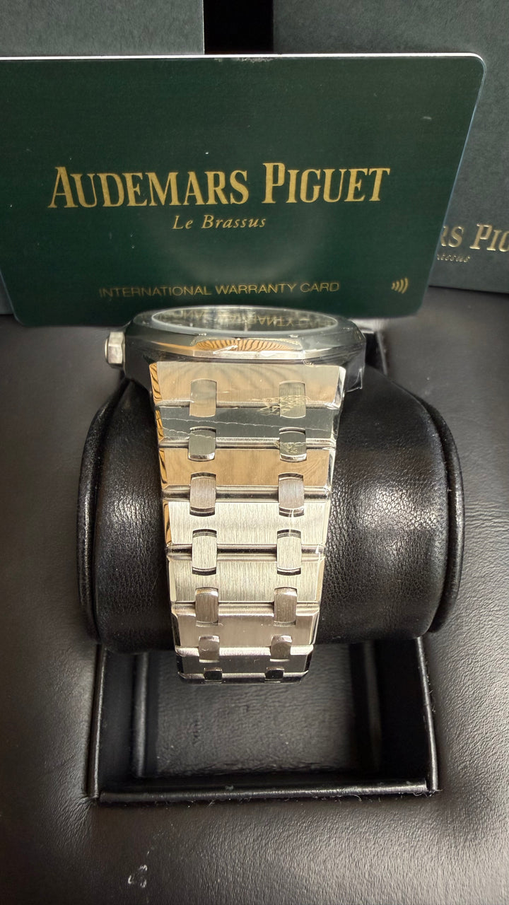 Audemars Piguet Royal Oak Black Dial on Bracelet 15500ST.OO.1220ST.03 Complete 2020