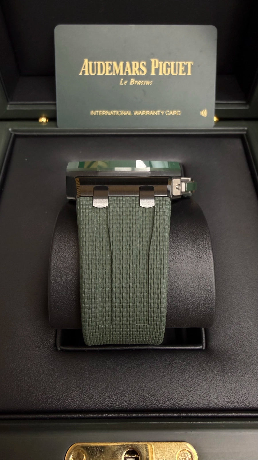 Audemars Piguet Royal Oak Offshore Chronograph Green Dial on Rubber Strap 26405CE.OO.A056CA.01 Card 2020