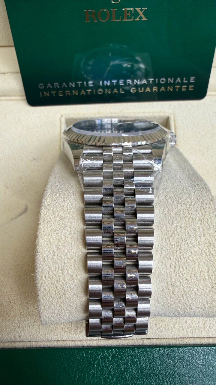 Rolex Datejust 41 Blue Roman Dial on Jubilee 126334 Card 2022