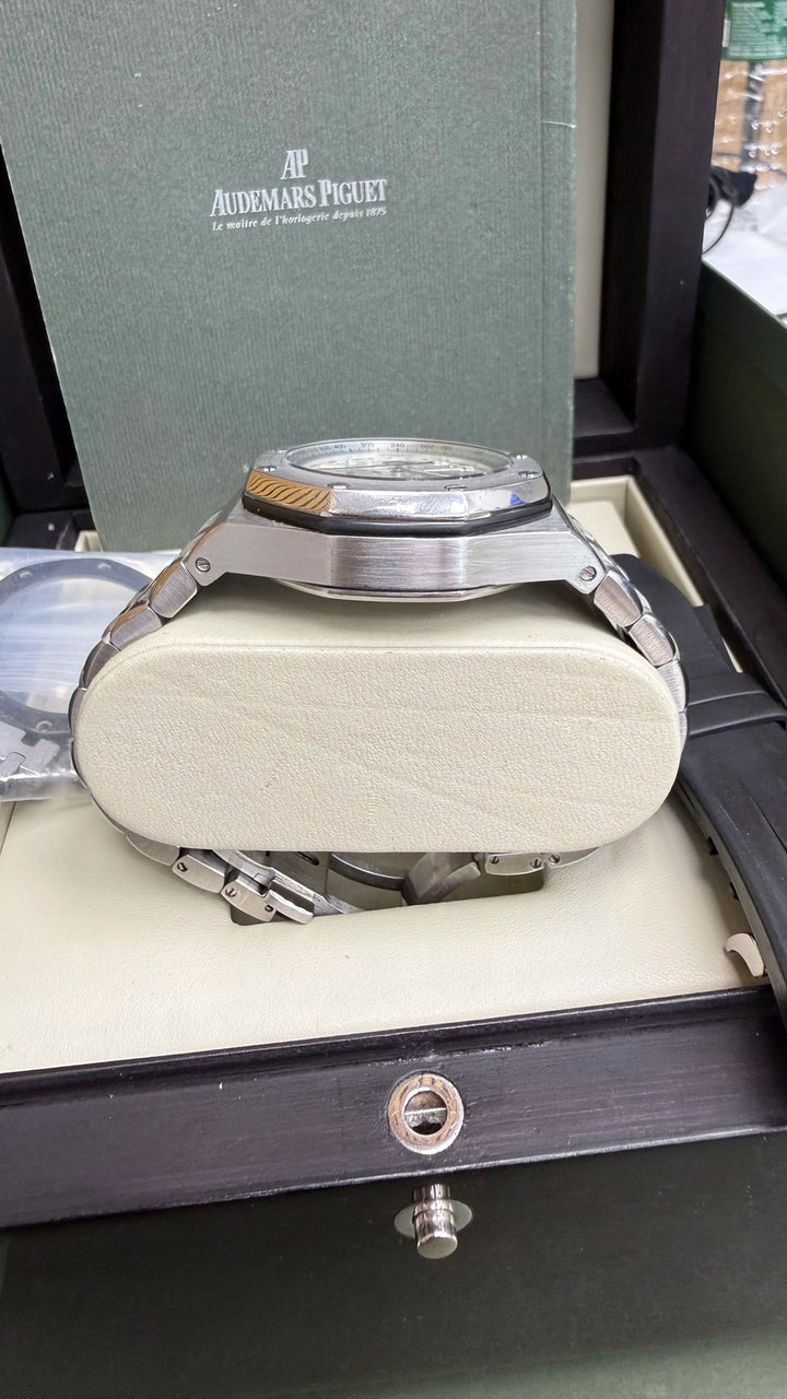 Audemars Piguet Royal Oak Offshore White Dial on Rubber Strap/Stainless Steel STRAP 25940SK.OO.D002CA.02.A Complete 2006