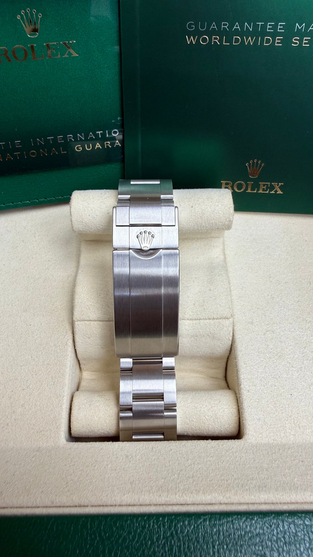 Rolex Submariner Black Dial on Oyster 126610LN 2022