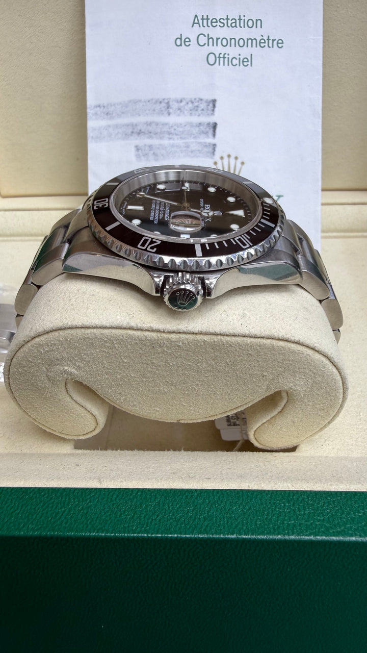 Rolex Submariner Black Dial on Oyster 16610LN Papers 2006