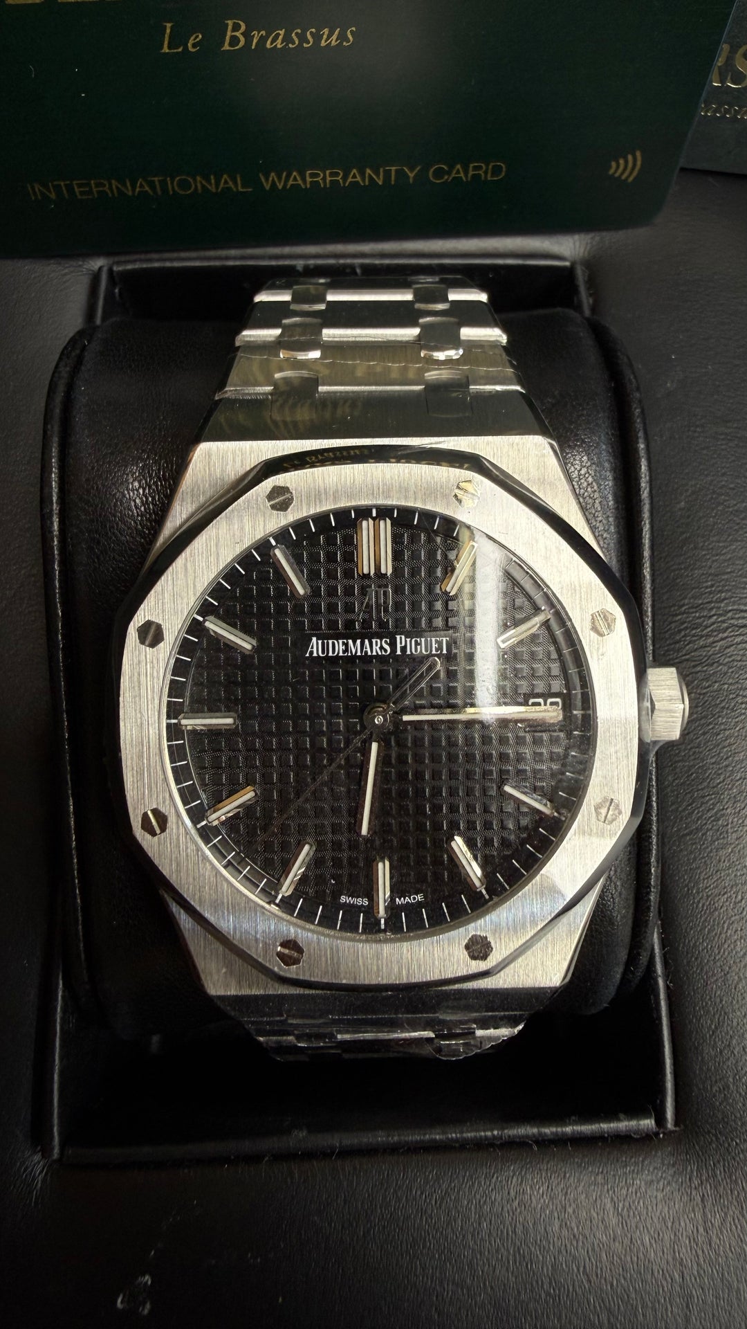 Audemars Piguet Royal Oak Black Dial on Bracelet 15500ST.OO.1220ST.03 Complete 2020