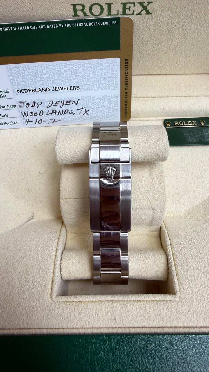 Rolex Daytona Black Dial on Oyster 116520 Card 2012
