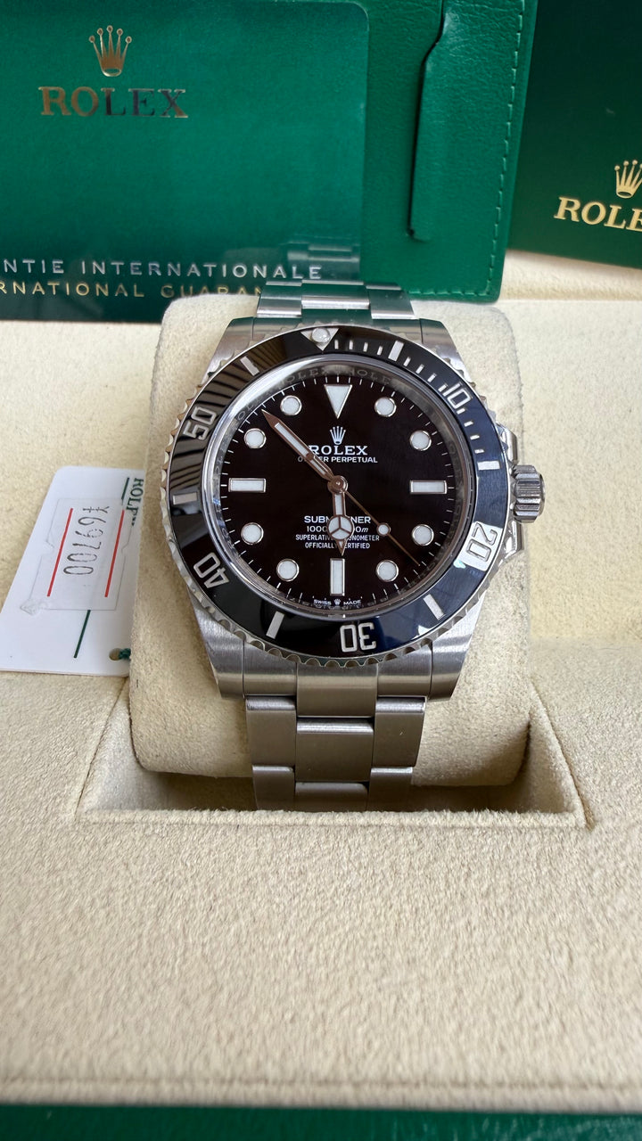 Rolex Submariner No-Date Black Dial on Oyster 124060 Card 2022