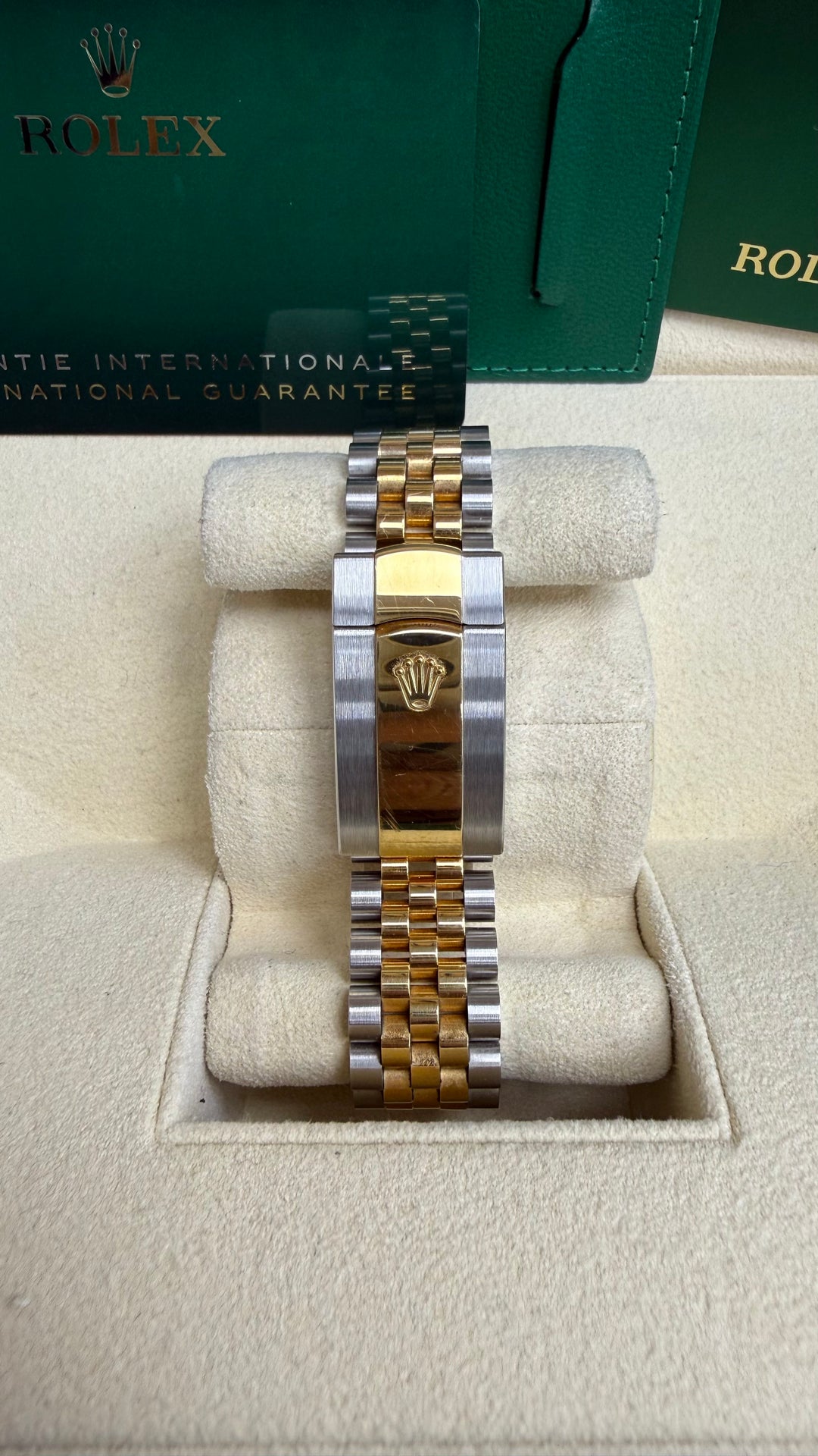 Rolex Datejust 41 White Index Dial on Jubilee 126333 Card 2023