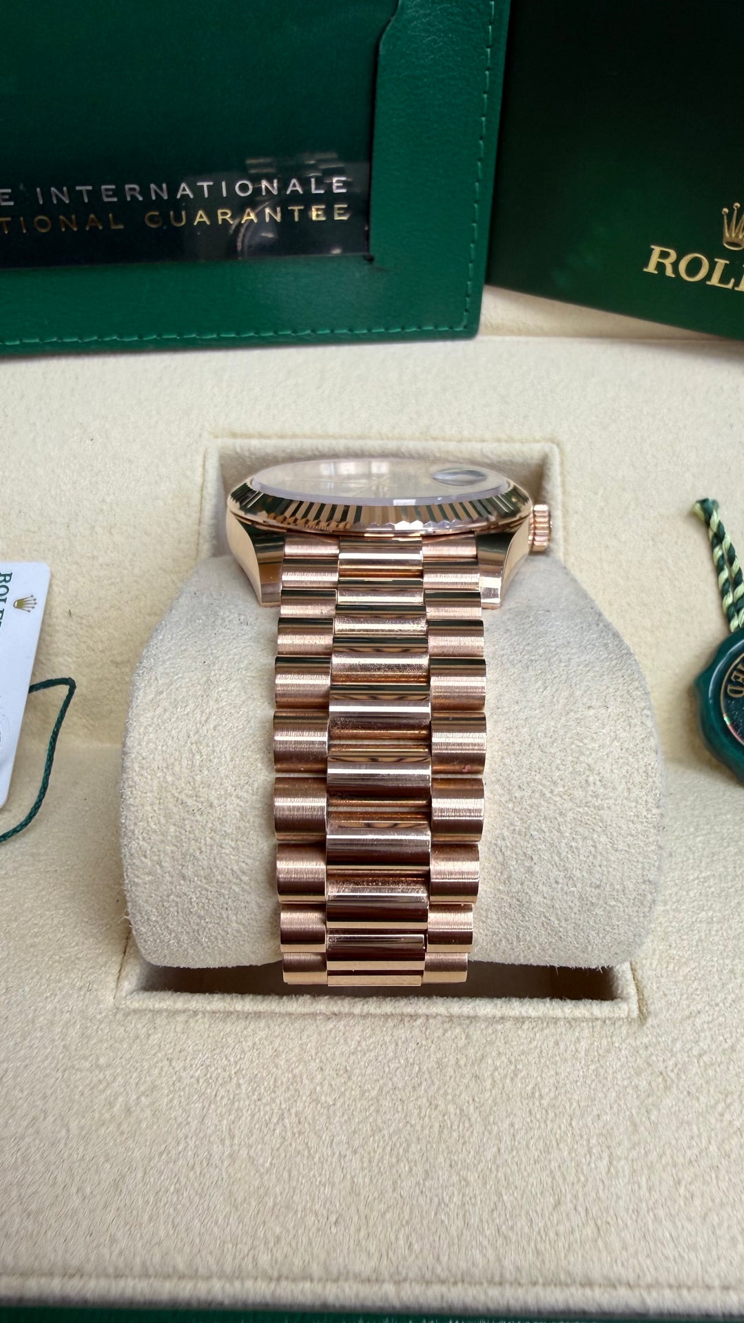 Rolex Day-Date 40 Olive Green Roman Dial on President 228235 Complete 2021