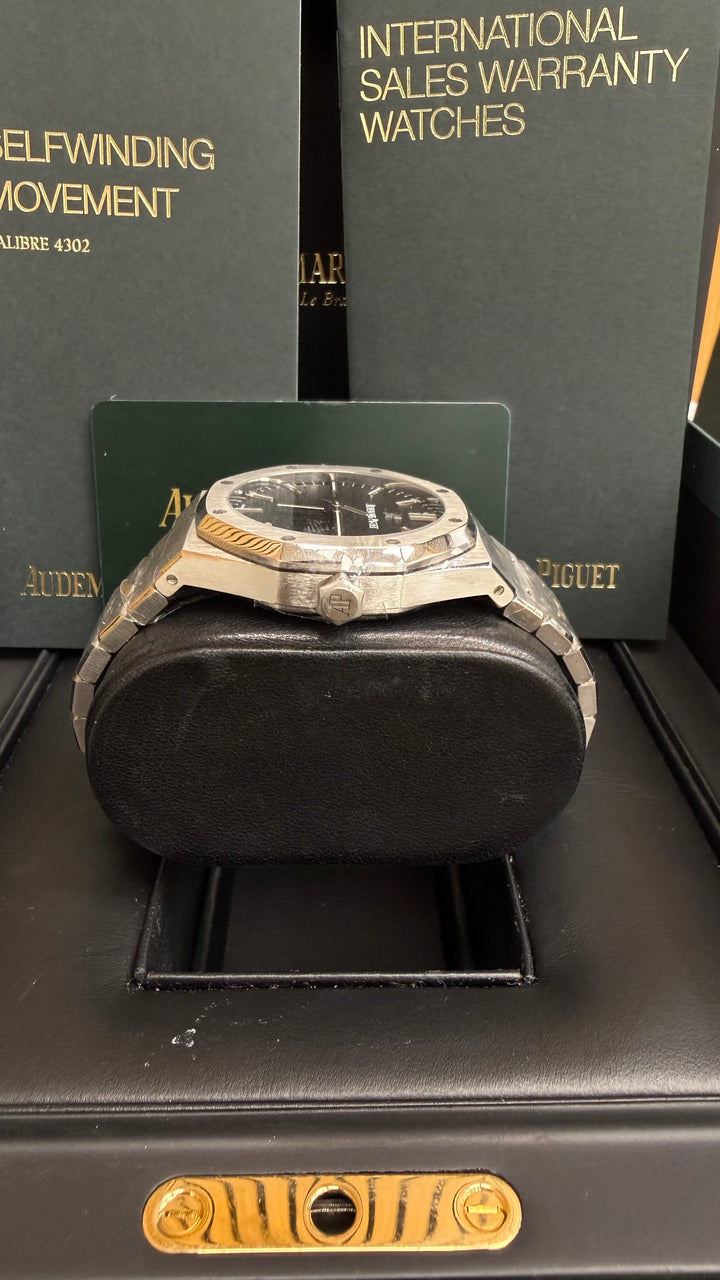 Audemars Piguet Royal Oak Black Dial on Bracelet 15500ST.OO.1220ST.03 Complete 2020