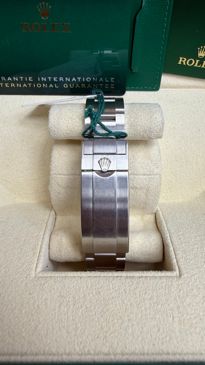 Rolex Submariner No-Date Black Dial on Oyster 124060 Card 2022