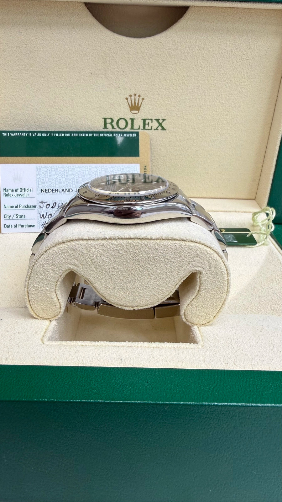 Rolex Daytona Black Dial on Oyster 116520 Card 2012