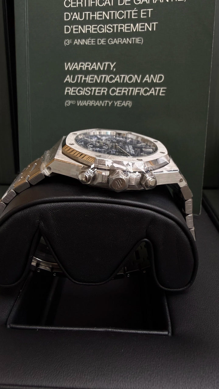Audemars Piguet Royal Oak Chronograph Blue Dial on Bracelet 26320ST.OO.1220ST.03 Papers 2012