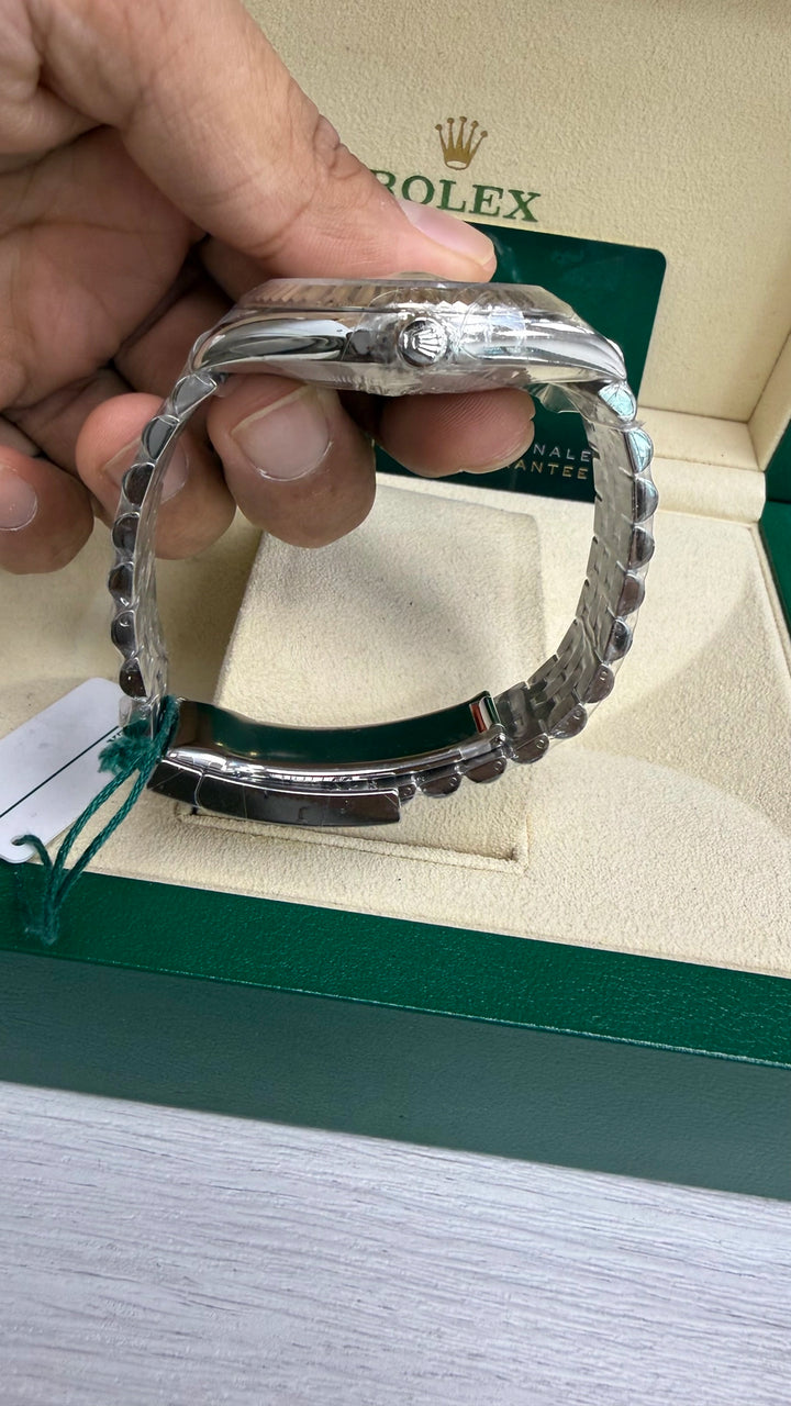Rolex Datejust 41 Mint Green Index Dial on Jubilee 126334 Card 2023